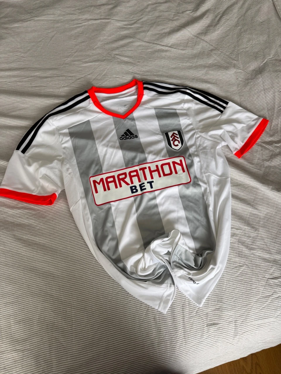 Camisola Autêntica Fulham 2014/25